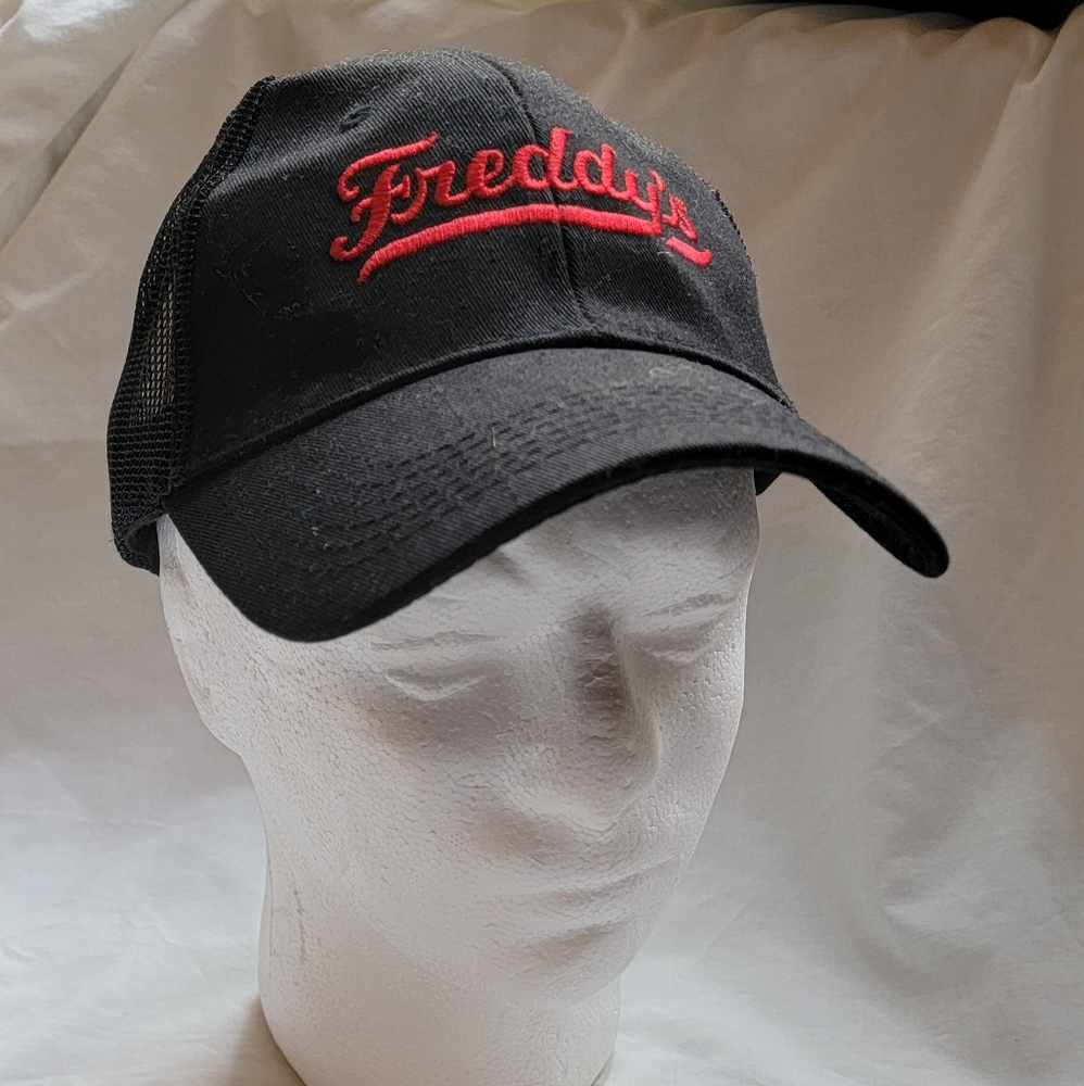 Freddy's Steakburger GRILLIN' Black Mesh Employee Trucker Snapback Cap Hat
